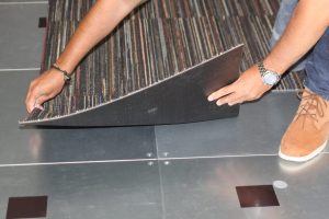 chọn lựa bề mặt sàn nâng là thảm viên