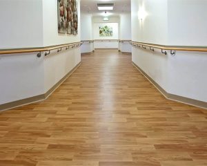 Khuyết điểm của sàn vinyl trong quá trình sử dụng