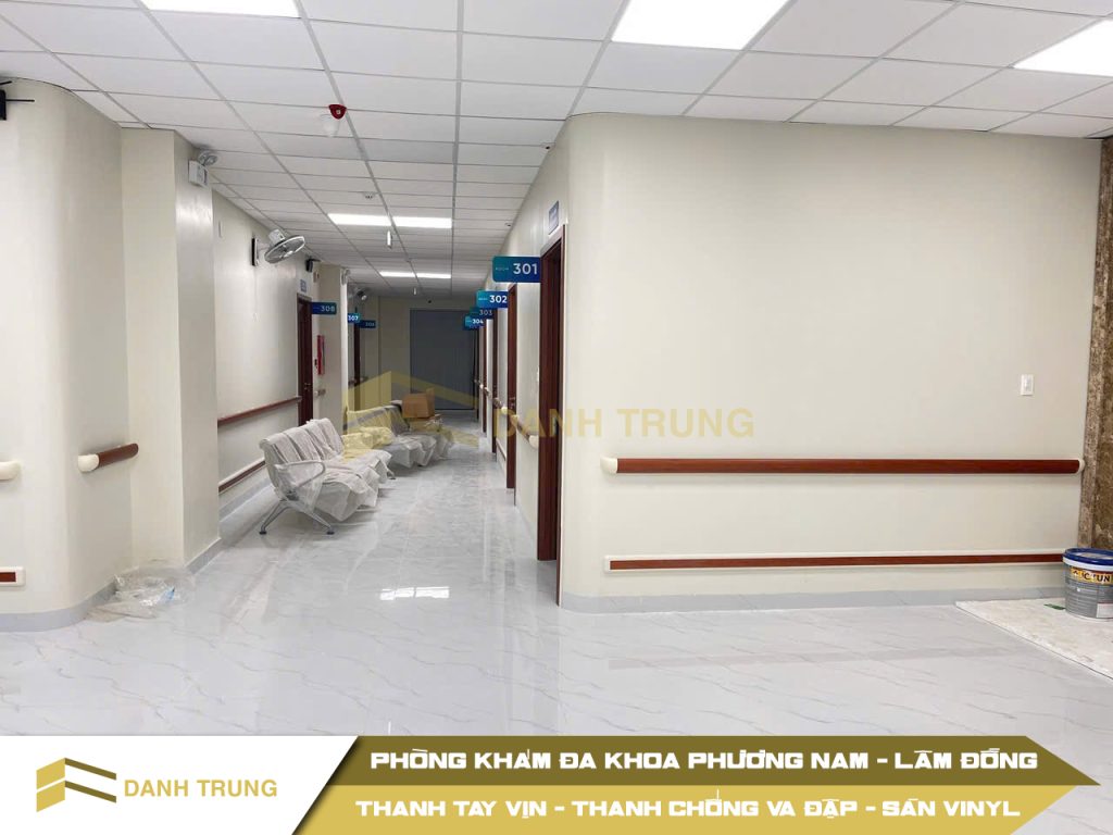 thanh tay vịn và thanh chống va đập cho chuỗi phòng khám đa khoa Phương Nam